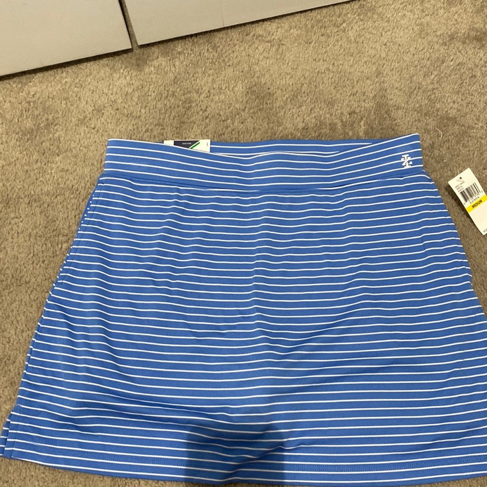 New with tags! IZOD golf skirt